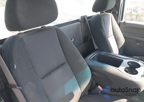 2011 Chevrolet Silverado 1500 Work Truck z USA, uszkodzony, nr VIN 1GCNKPEX6BZ348379